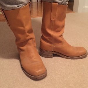 Men’s Tan Leather Biltrite Square-Toed Boots 10